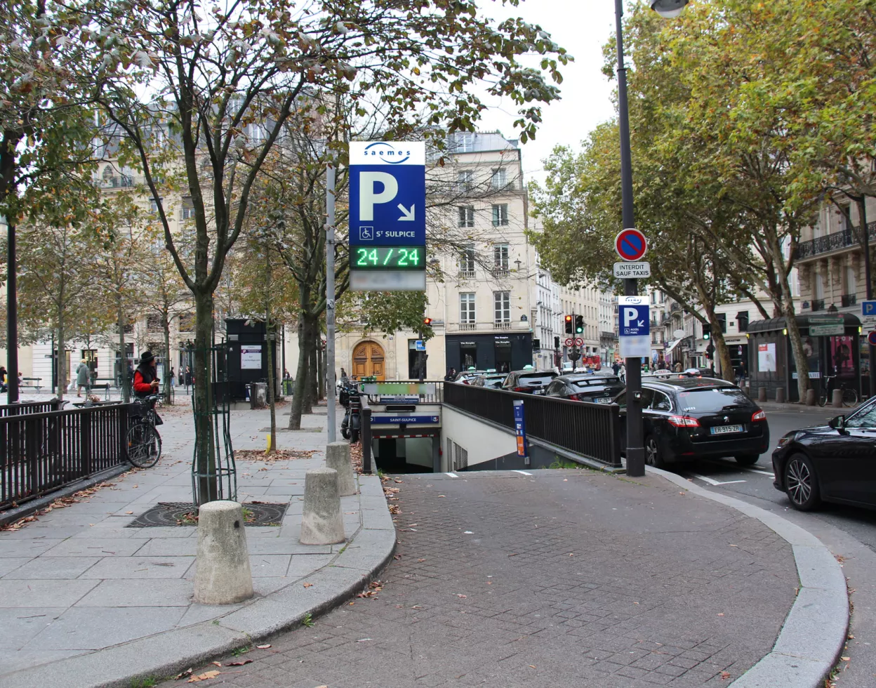 Parking St Sulpice
