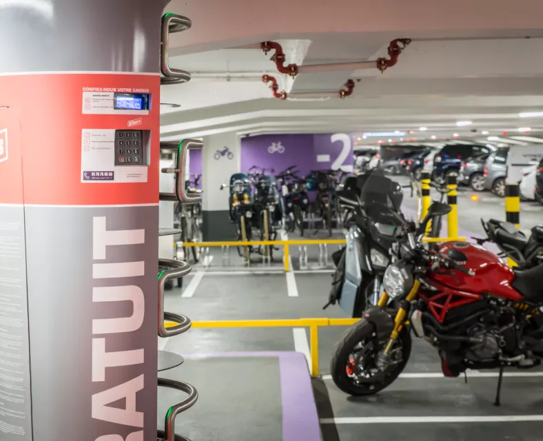 Parking Saemes Pyramides - Zone motos