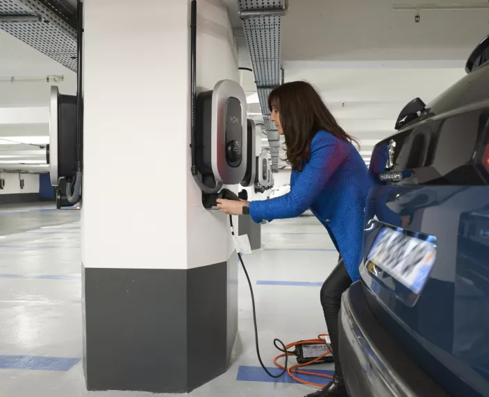 Bornes électriques parking Madeleine
