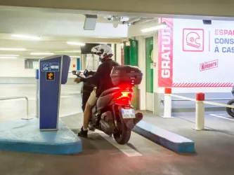 Moto parking Méditerranée