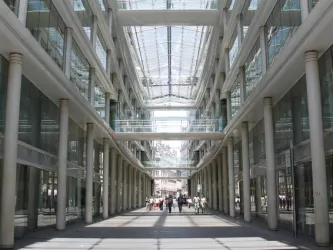 La Place du marche Saint Honore