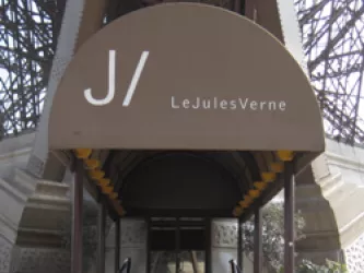 Le Jules Verne 