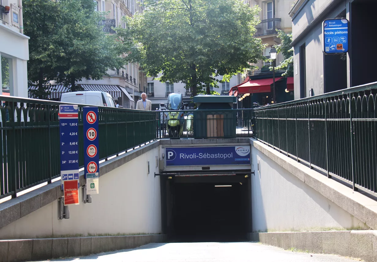 Parking_Rivoli_Sébastopol_outdoor