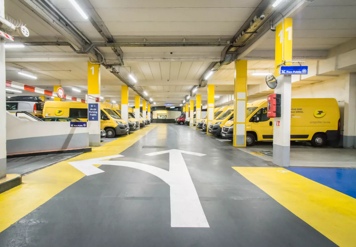 Parking Reuilly Diderot camionettes