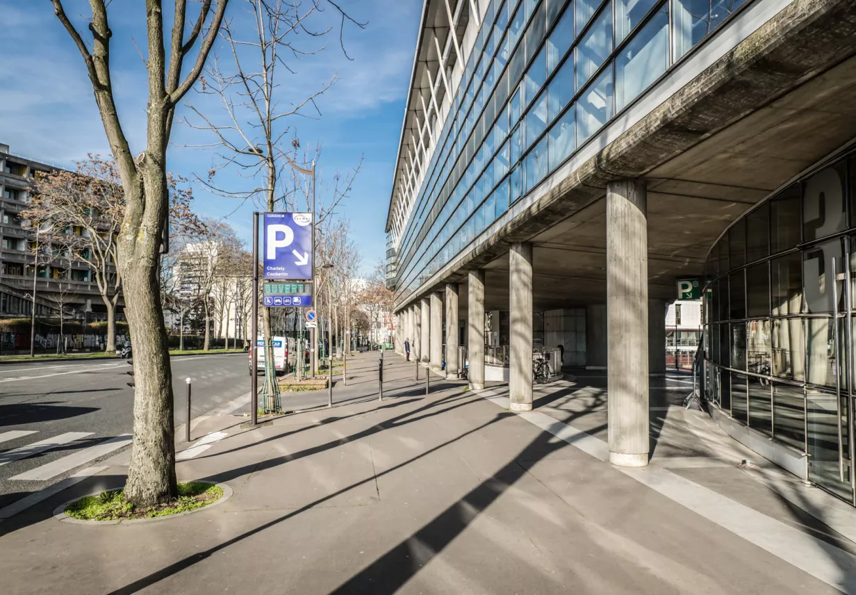 parking Charlety Coubertin entrée