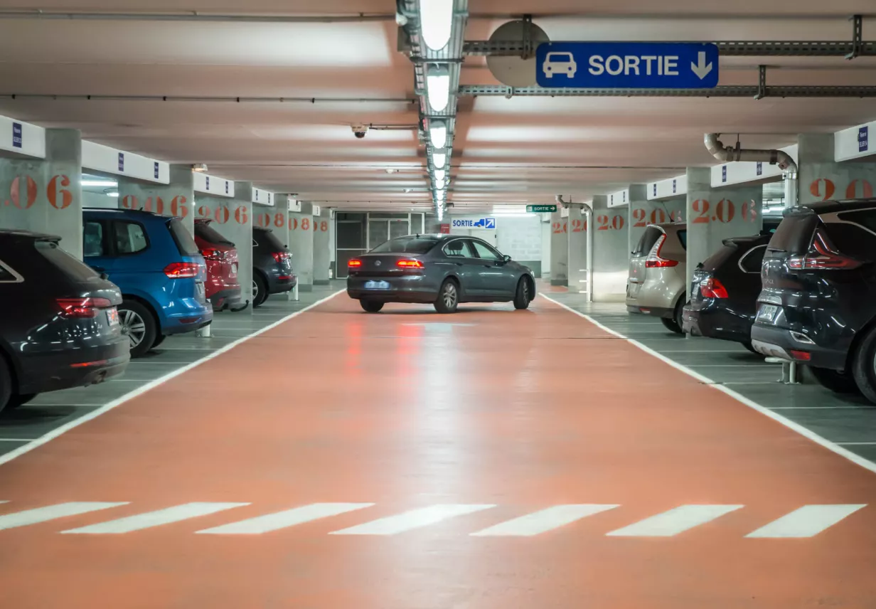 parking Charlety Coubertin intérieur