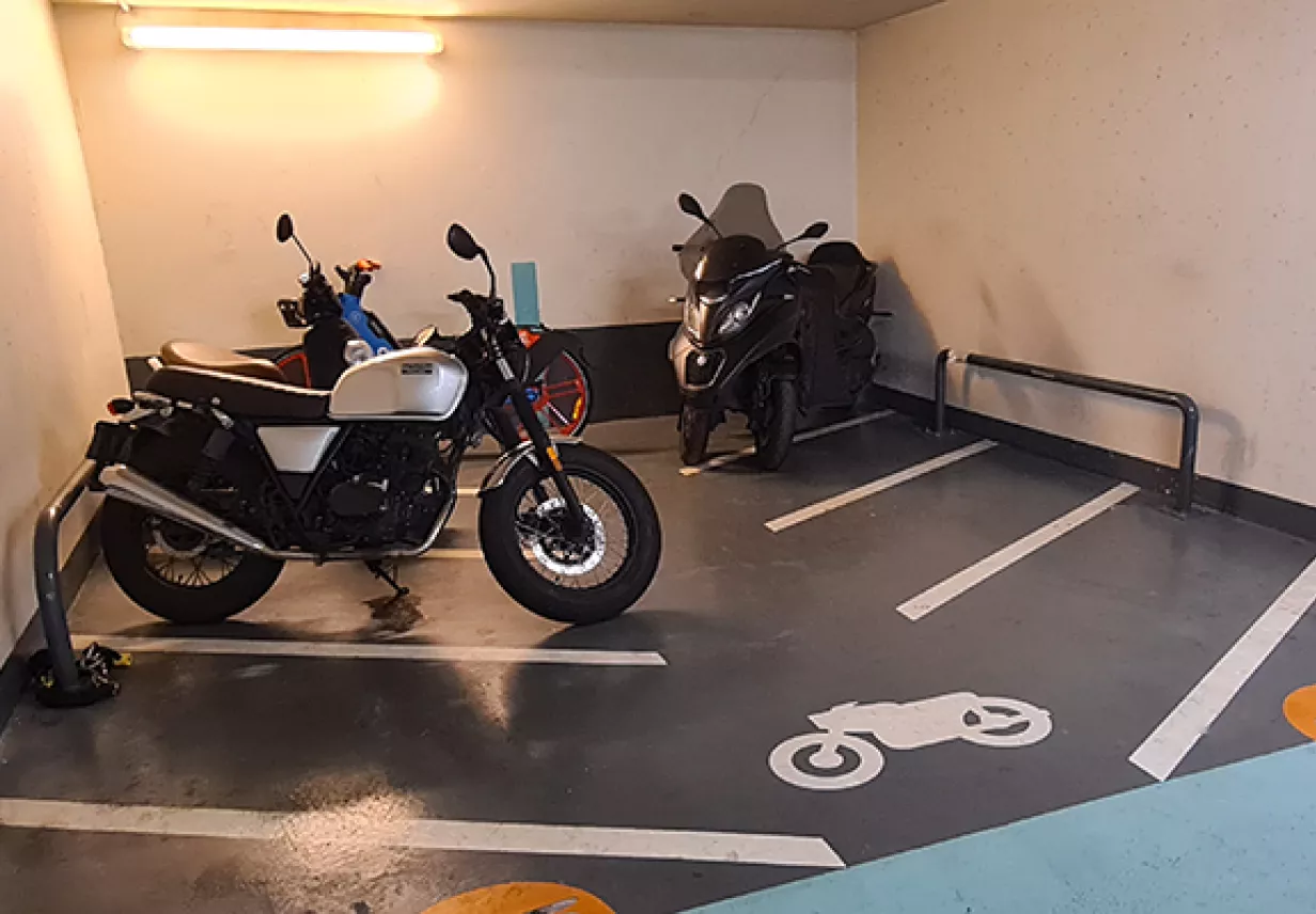 Parking Roquette zone moto 