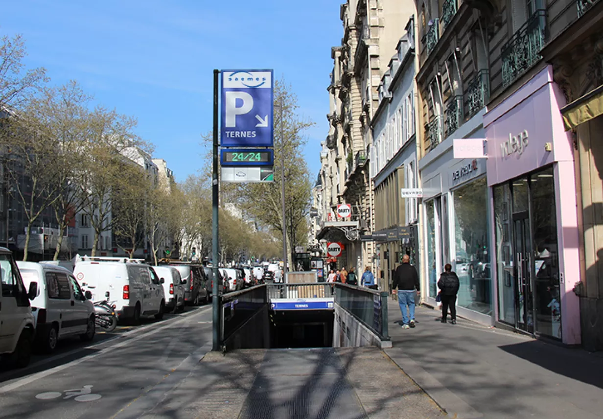Entrée parking Saemes Ternes