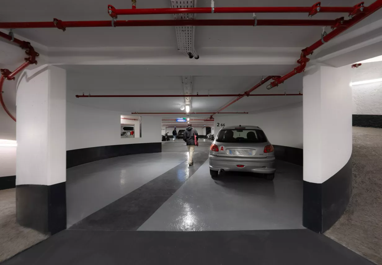 Intérieur - parking Gouraud